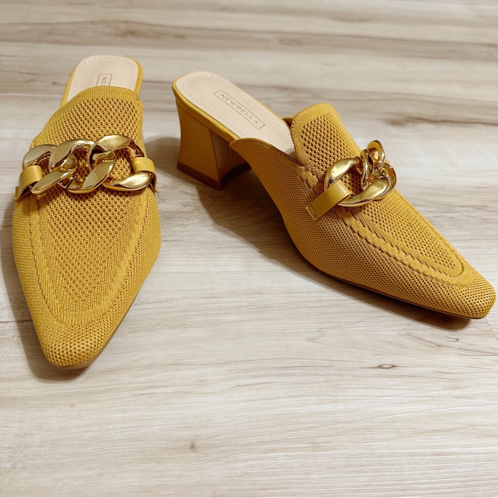 Newbella‎ Mousse Fit Pointed Toe Heels Size 8